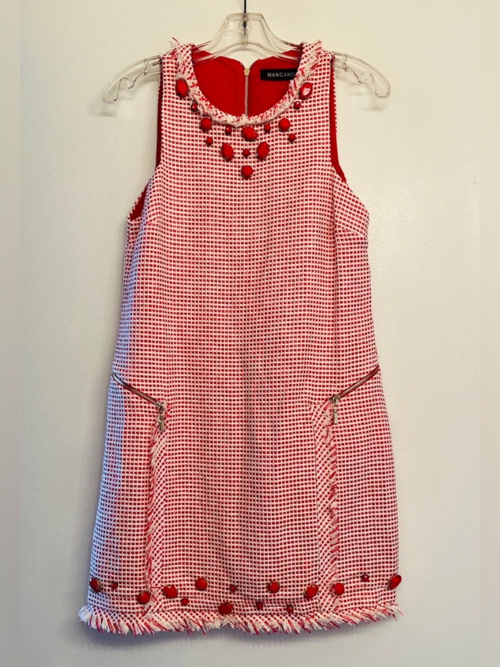 Mangano. red and white check mini dress featuring a classic shift silhouette. S